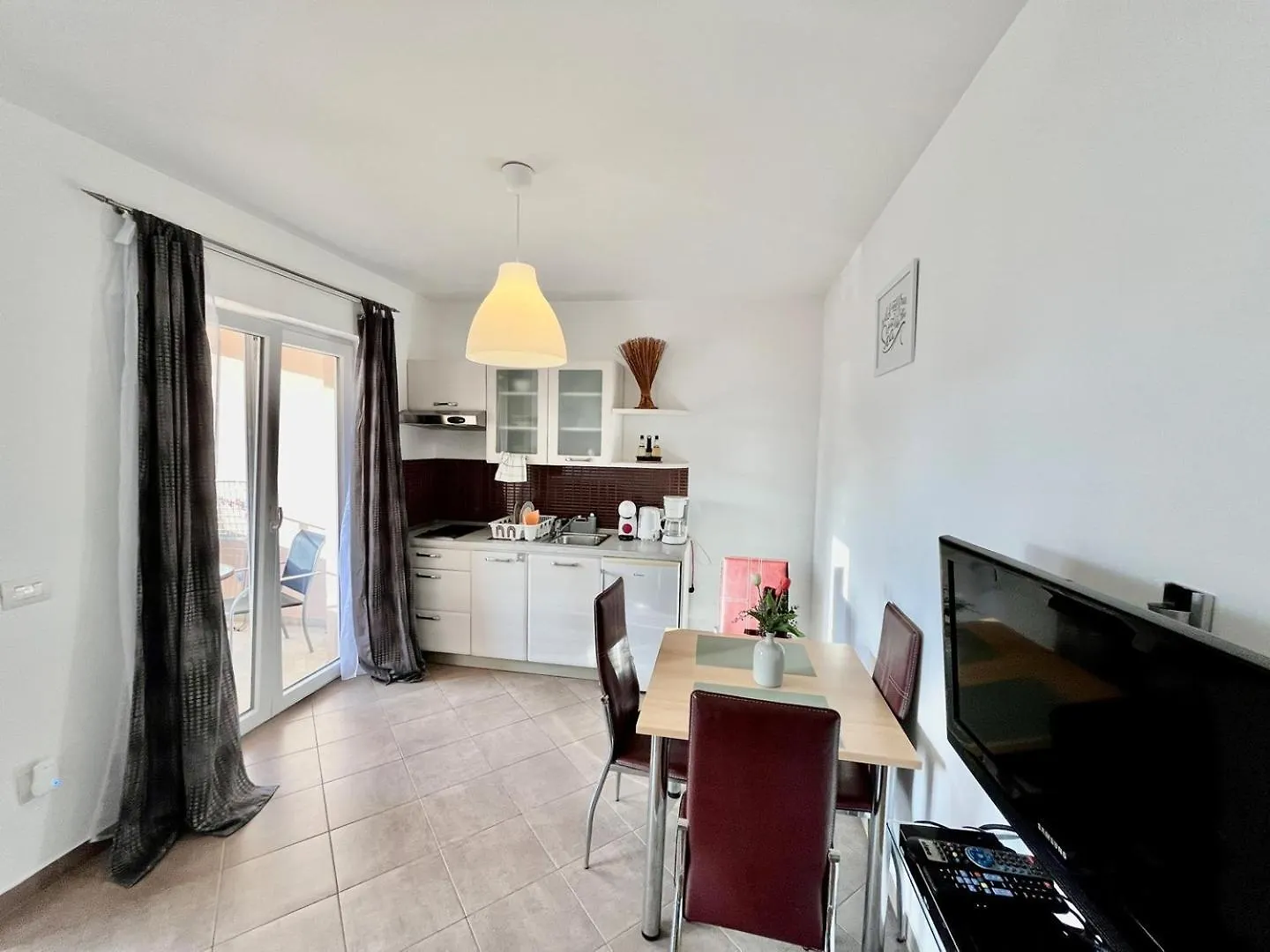 Fineda Grande Apartments بوريتش